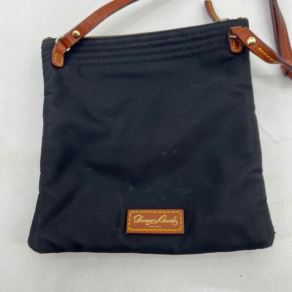 Vintage Dooney & Bourke Bag Womens 7 X 7.5 Crossbody Shoulder Mini Black Nylon - Picture 4 of 16